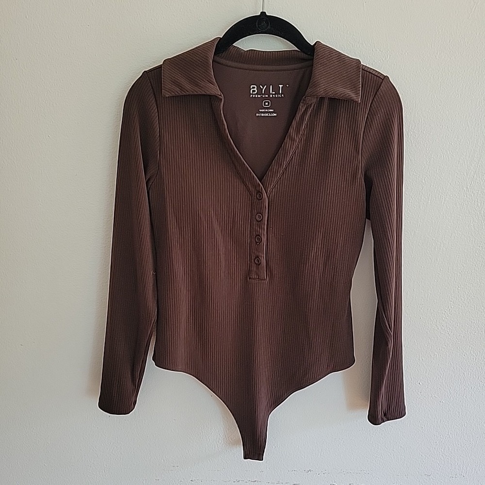 BYLT Basics‎ Bodysuit Medium Brown Long Sleeve V Neck Basic Elevated Minimalist